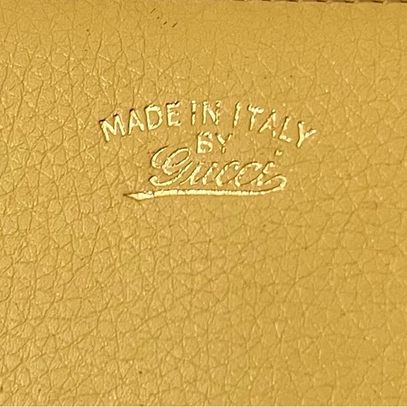 💯Gucci Neon Yellow Pebbled Leather Zippy Wallet w/Bamboo Pull/Dust Bag/Gift Box - Picture 4 of 17